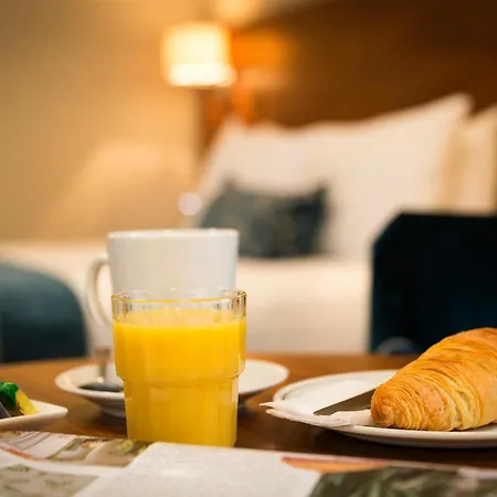 Hotel The Royal & Leisure Centre