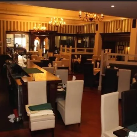 皇家酒店和美林休闲俱乐部