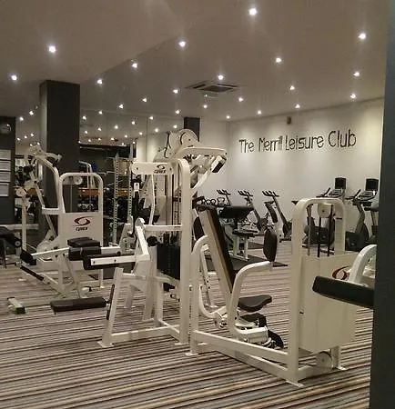 Отель The Royal & Leisure Centre 3*
