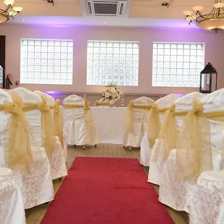 The Royal & Leisure Centre