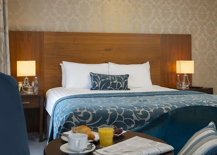 The Royal & Leisure Centre 3* Bray