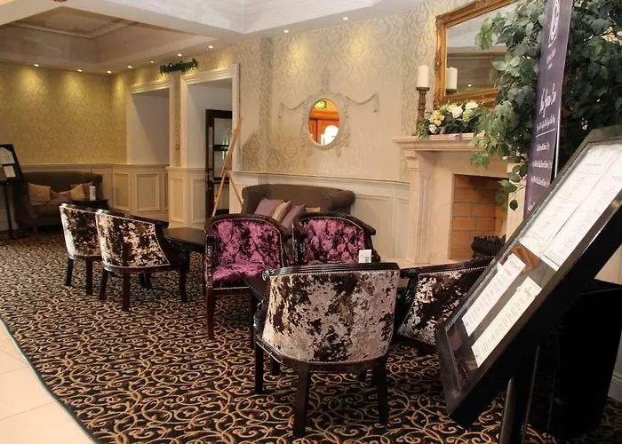 Hotel The Royal & Leisure Centre