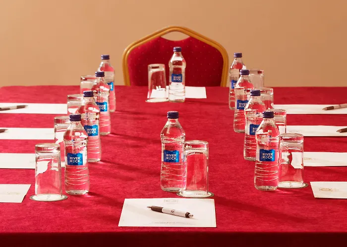 皇家酒店和美林休闲俱乐部 酒店