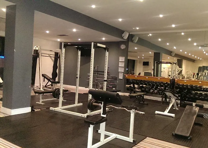 Hotel The Royal & Leisure Centre