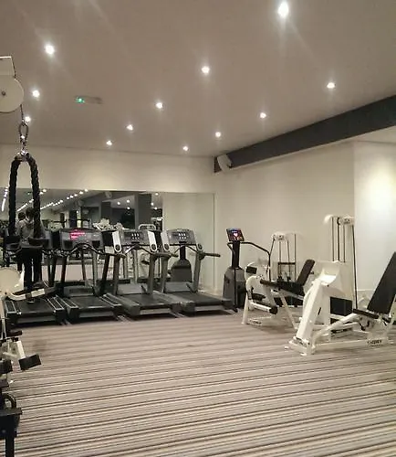 The Royal & Leisure Centre