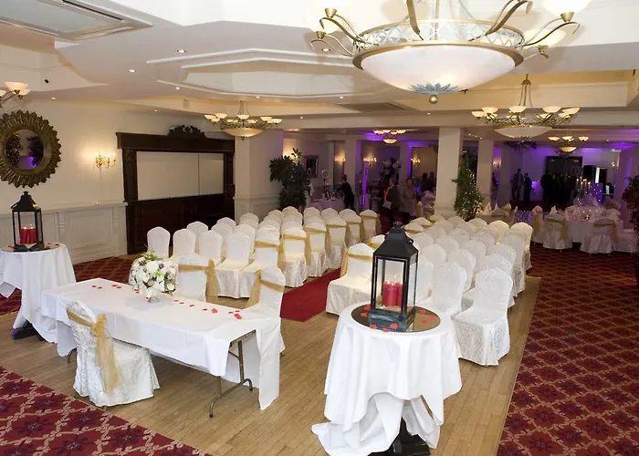 Hotel The Royal & Leisure Centre Bray