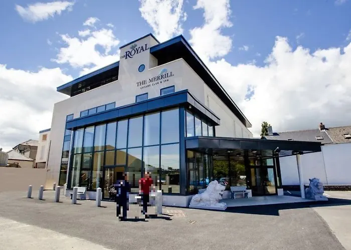 The Royal & Leisure Centre Hotel Bray