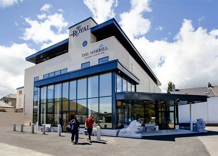 Hotel The Royal & Leisure Centre Bray