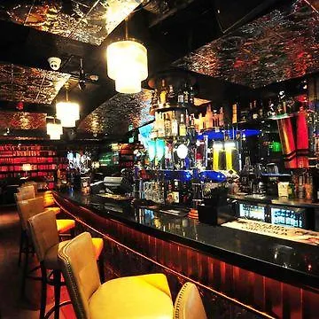 皇家酒店和美林休闲俱乐部 3*