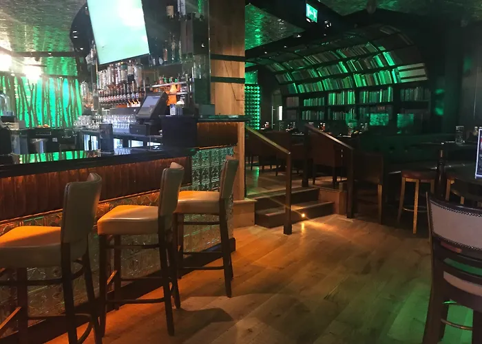 皇家酒店和美林休闲俱乐部 酒店 3*