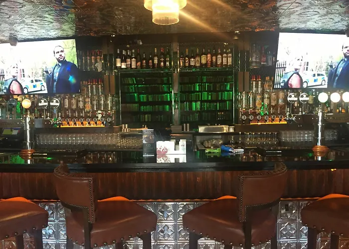 皇家酒店和美林休闲俱乐部 酒店 3*